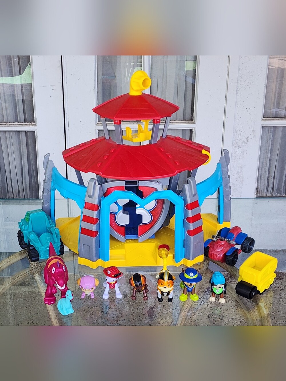 Spin Master Paw Patrol Dino Rescue Headquarters Playset Lot, Extra Figures, Cars